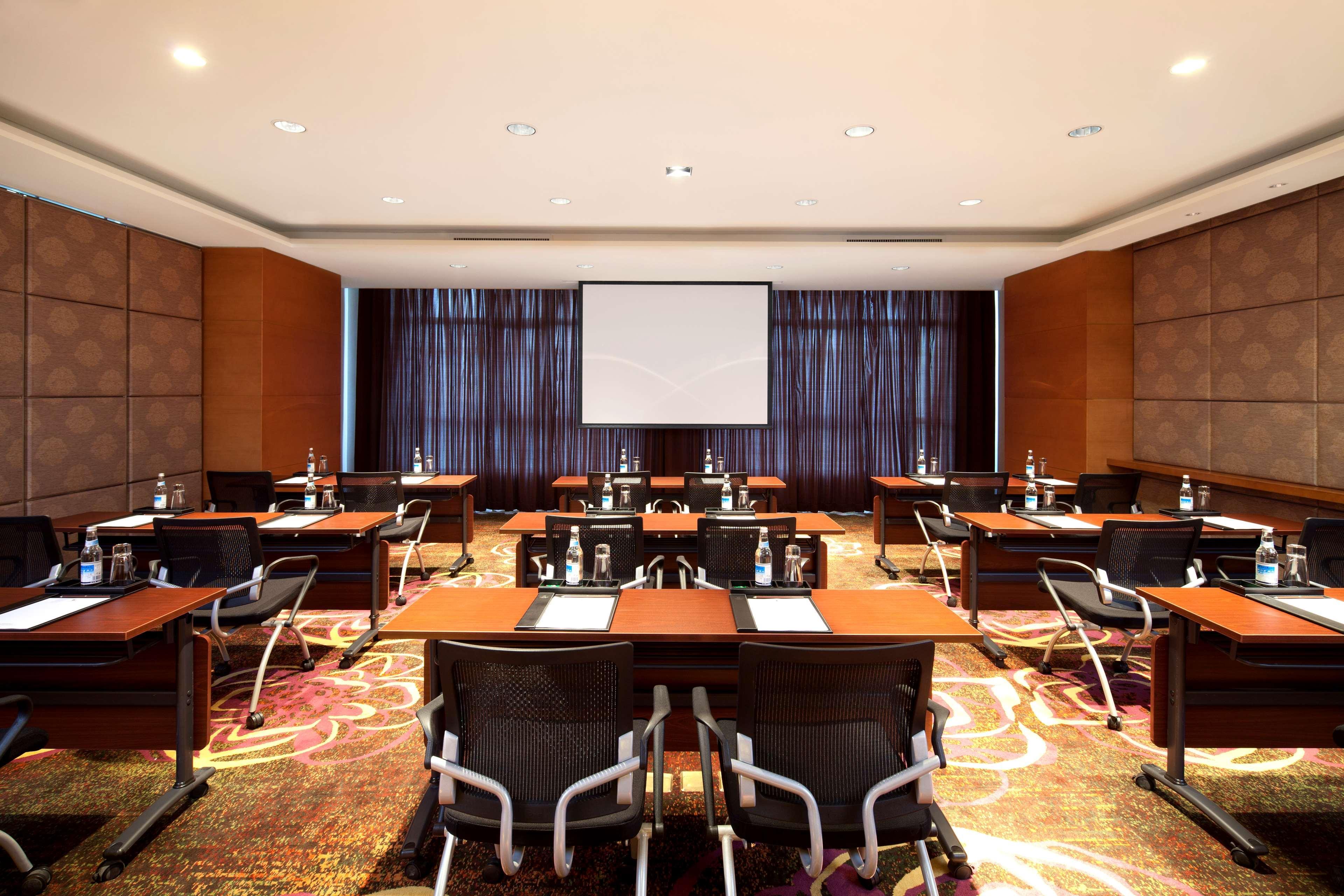 Doubletree By Hilton Shenyang Hotel Exterior photo