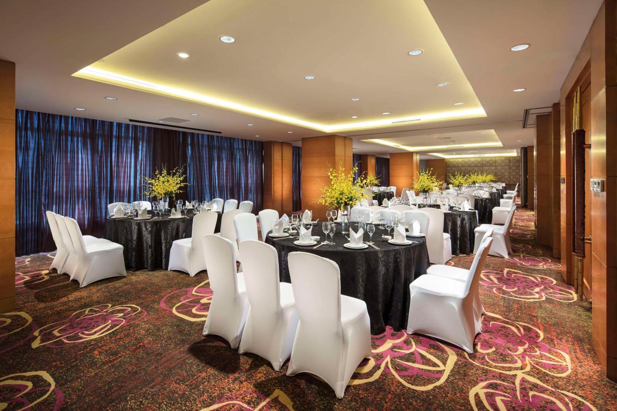 Doubletree By Hilton Shenyang Hotel Exterior photo